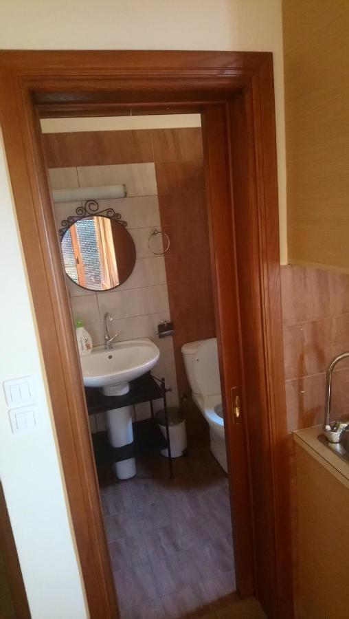 Diolkos Apartement Nea Roda Exterior foto