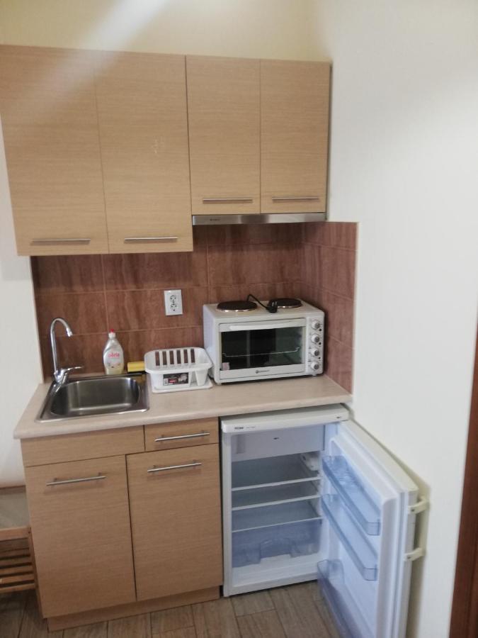 Diolkos Apartement Nea Roda Exterior foto