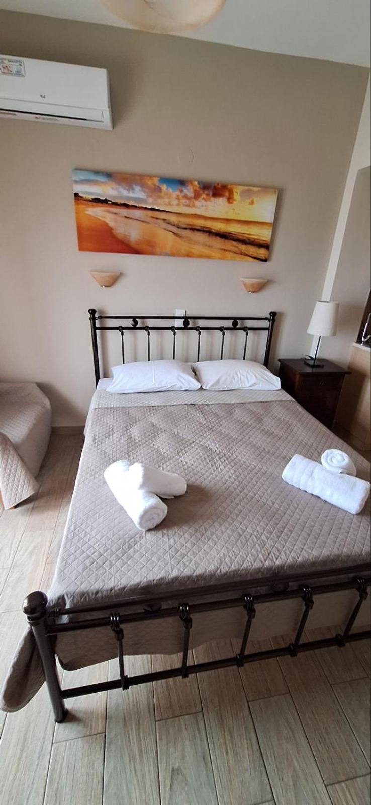 Diolkos Apartement Nea Roda Quarto foto