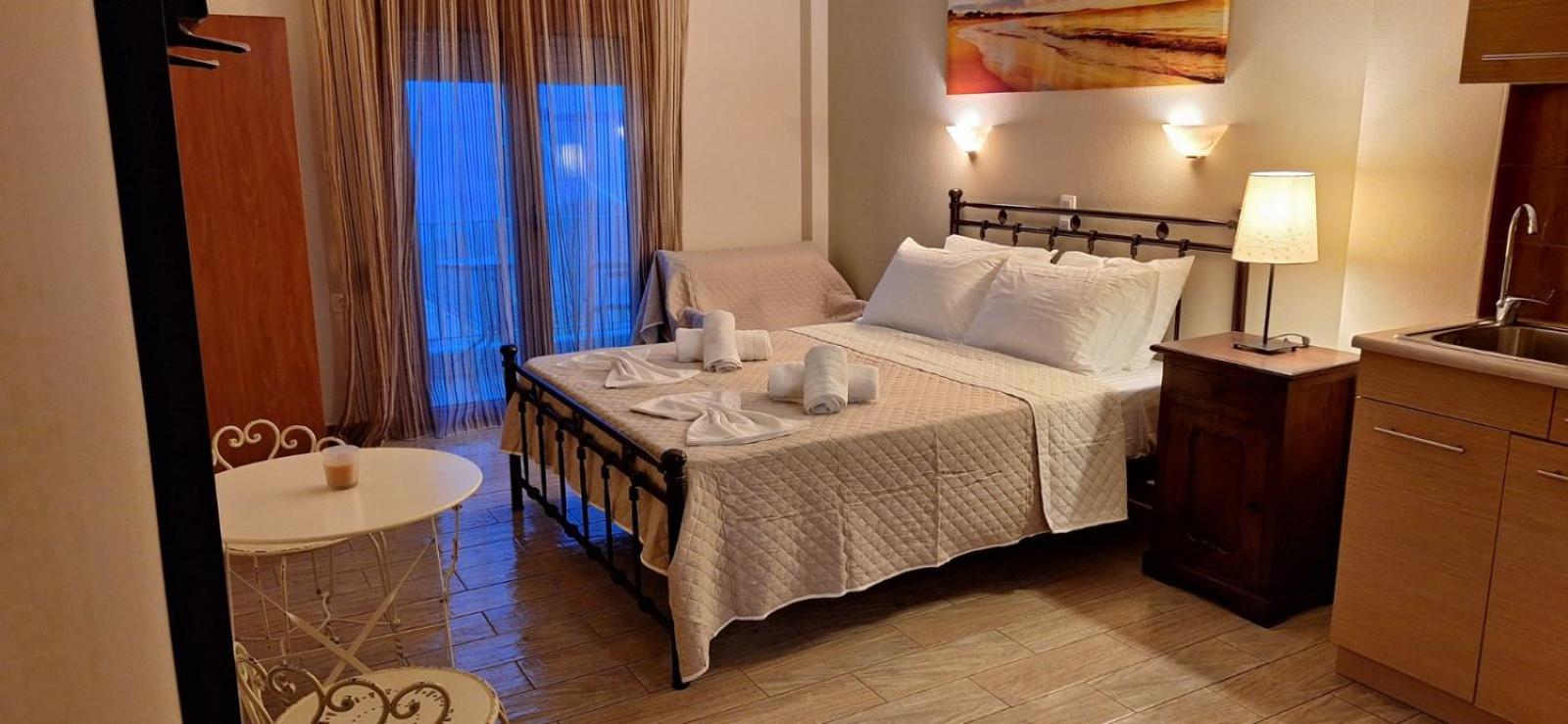 Diolkos Apartement Nea Roda Exterior foto