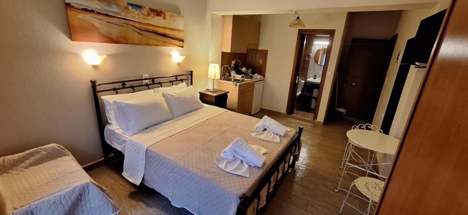 Diolkos Apartement Nea Roda Exterior foto